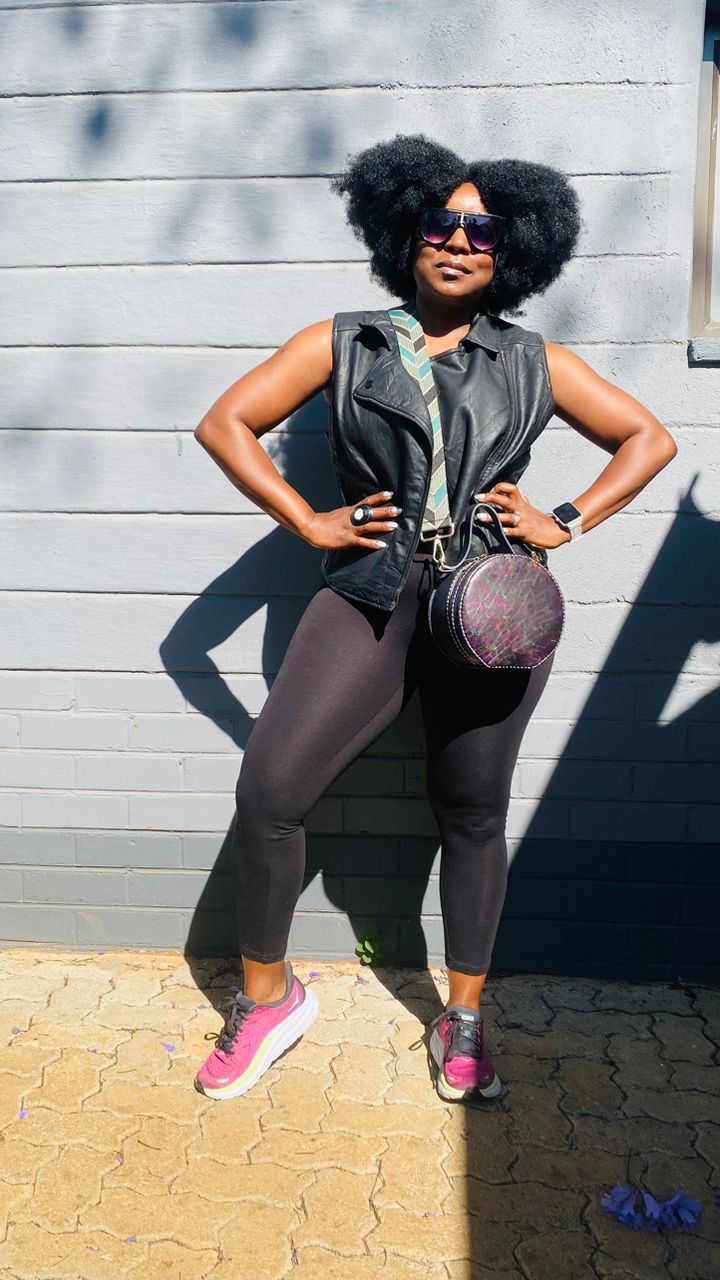 The brag shoulder sling bag (Ready to ship)