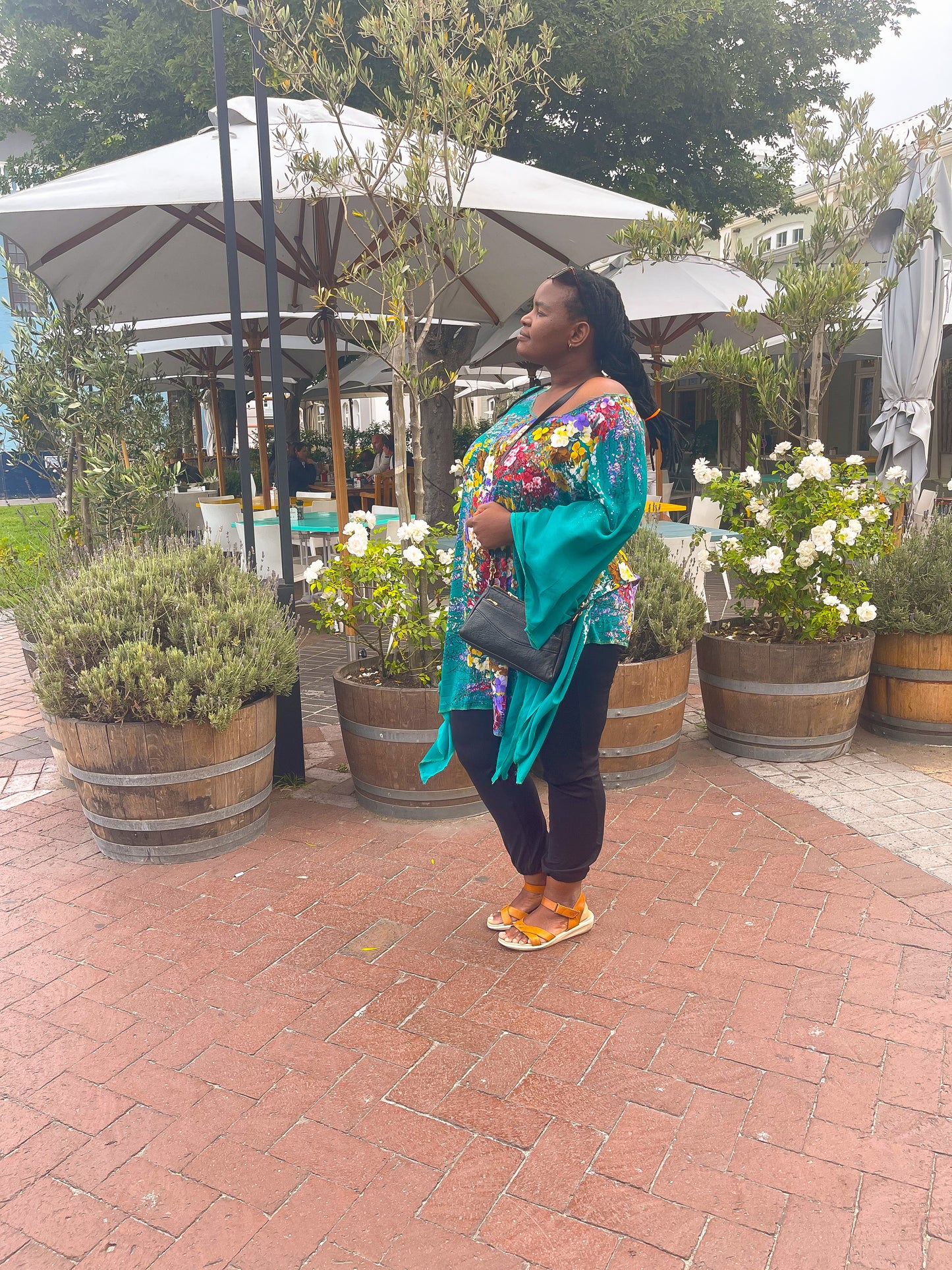 Abi sling bag (Ready to ship)