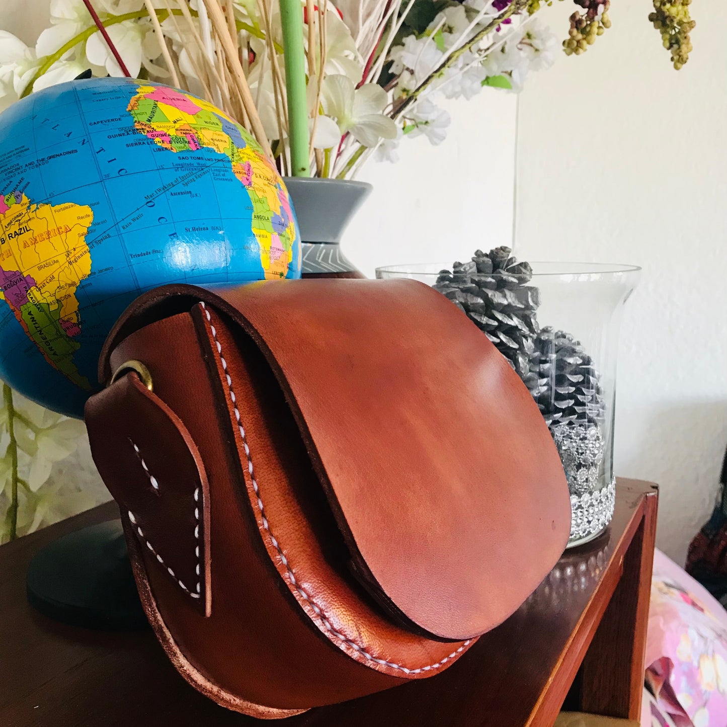 Jojo Oak - medium with oversize flap - (Ready to ship))